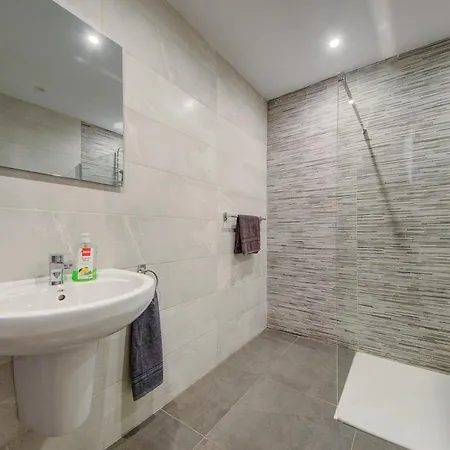 Apartament Luxury Apt